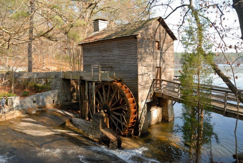 File:Waterwheel old-watermill.jpg