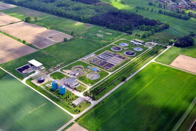 File:Industrial-water-treatment-plant Poland wiki.jpg